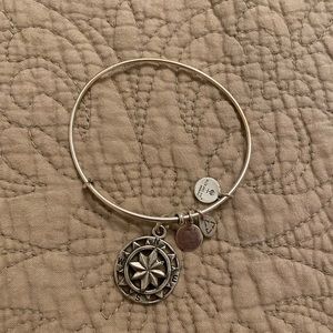 Alex & Ani, COMPASS bangle